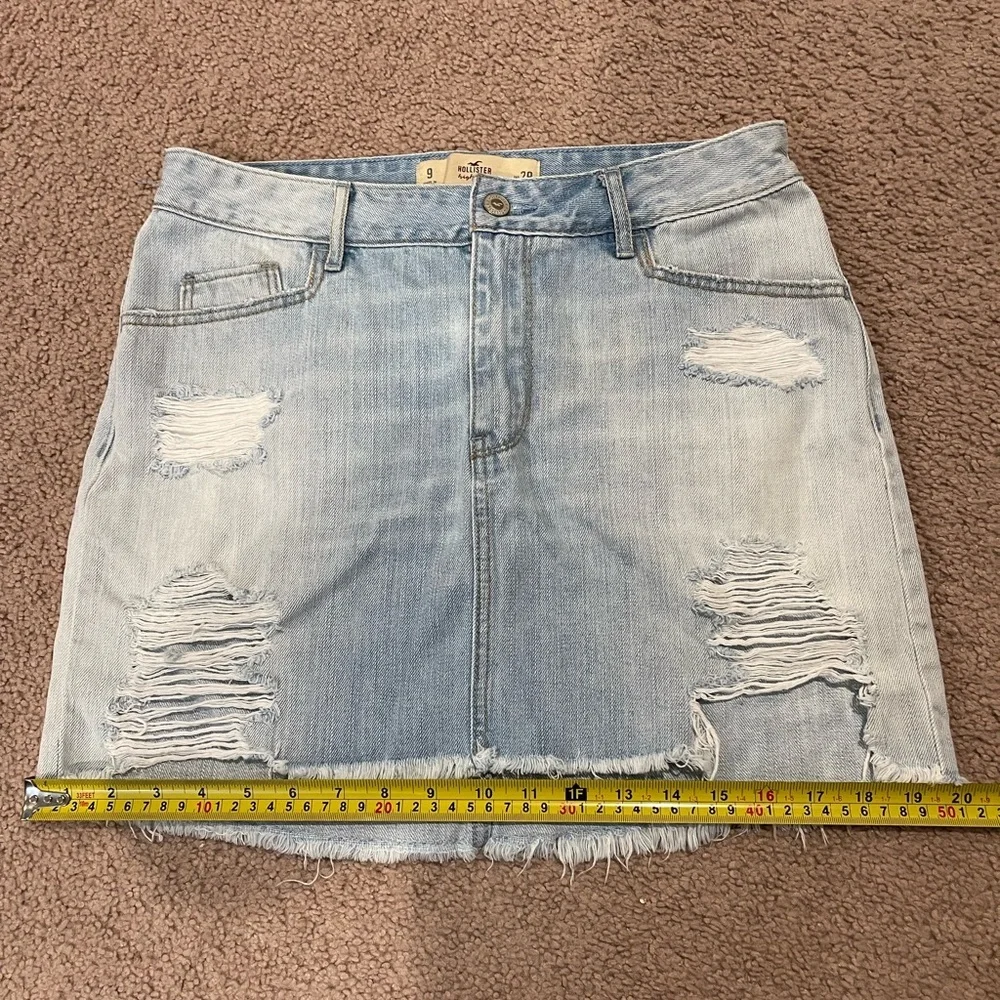 HOLLISTER Trendy High Rise Y2k Distressed Denim Mini Skirt